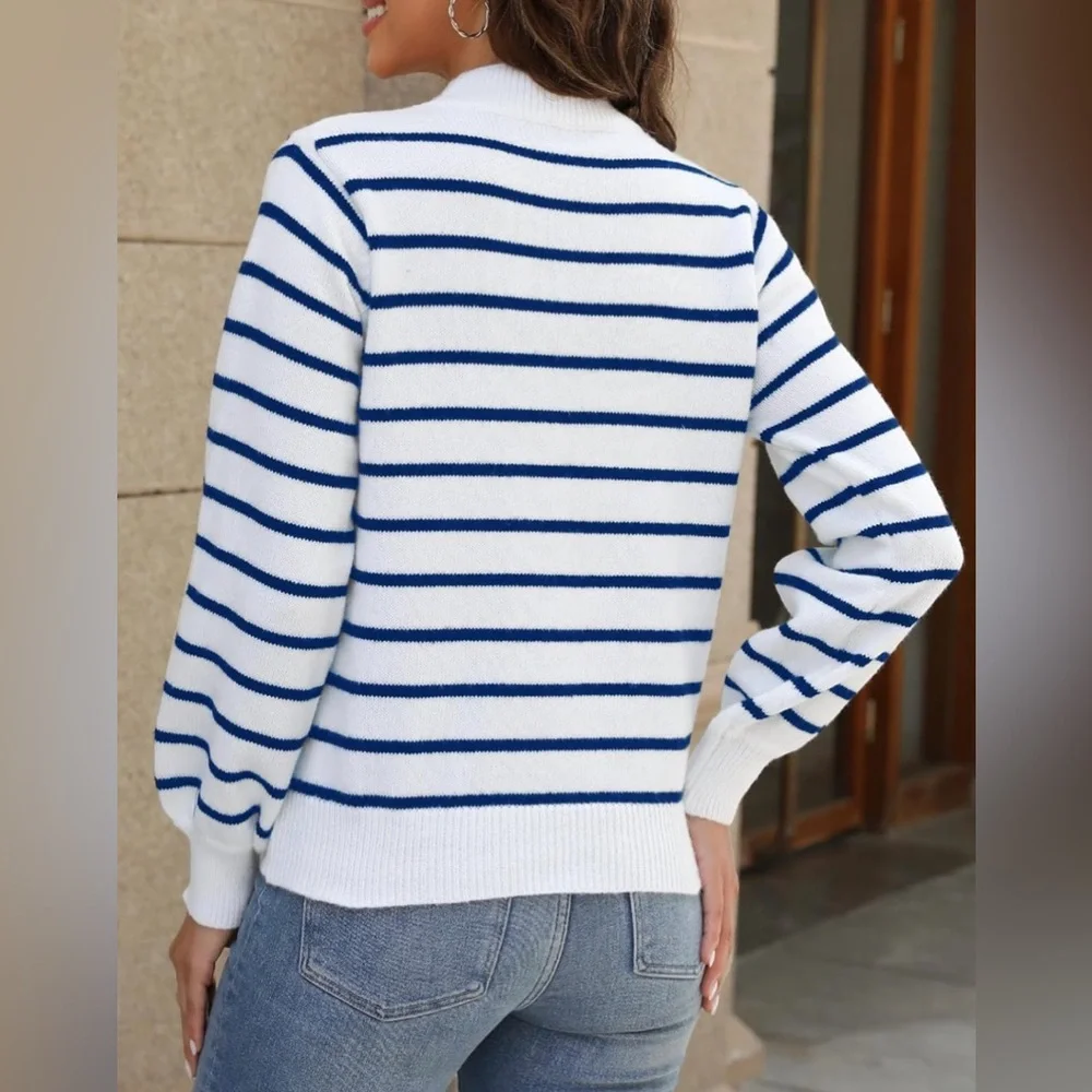 Cozy White & Blue Striped High Collar Sweaterđź’™ - Picture 3 of 3